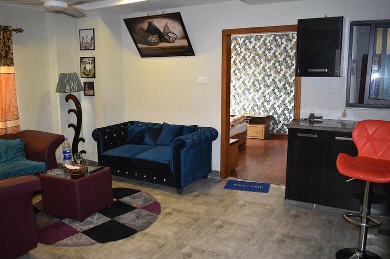 Hotel River View Residency