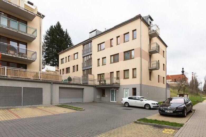 Apartsee Living I.