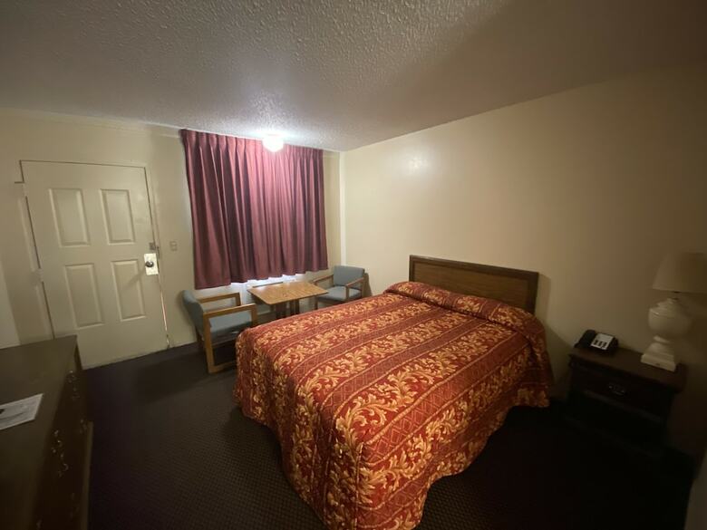 Century Inn Motel