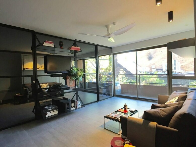 Meticulously Designed Sydney Aptmnt