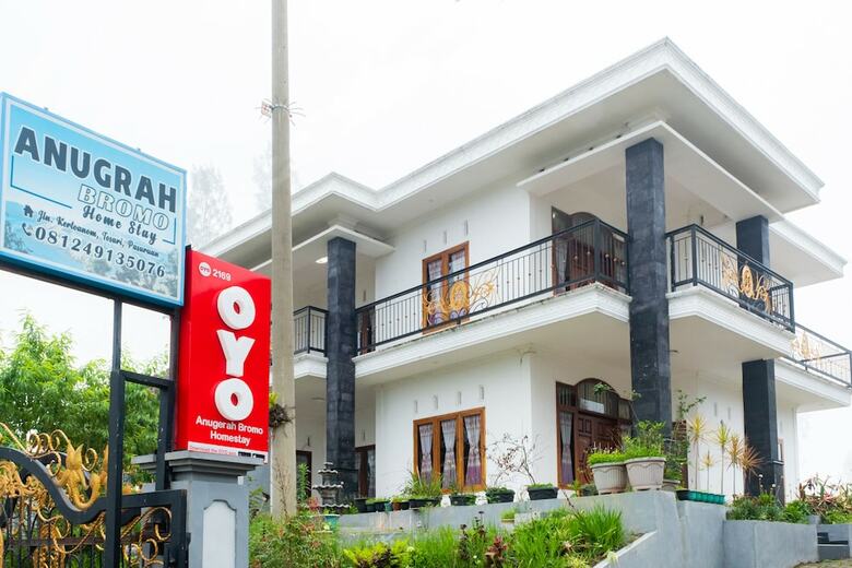 Hotel Oyo 2169 Anugrah Bromo Homestay
