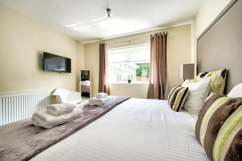 No.17 Serviced Apartment