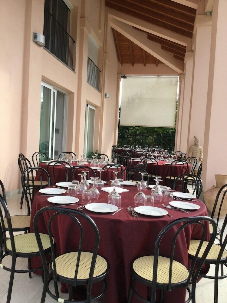 Bed And Breakfast Red Wine Country House