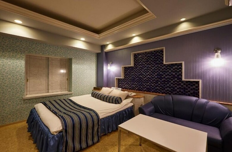Hotel Mine - Adults Only