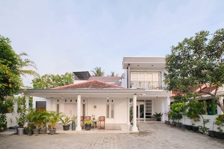 Hotel Oyo 2314 Hapsari Homestay
