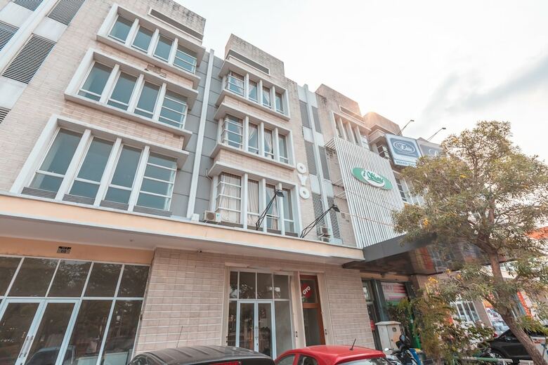 Hotel Oyo 2364 Cempaka Harapan Indah