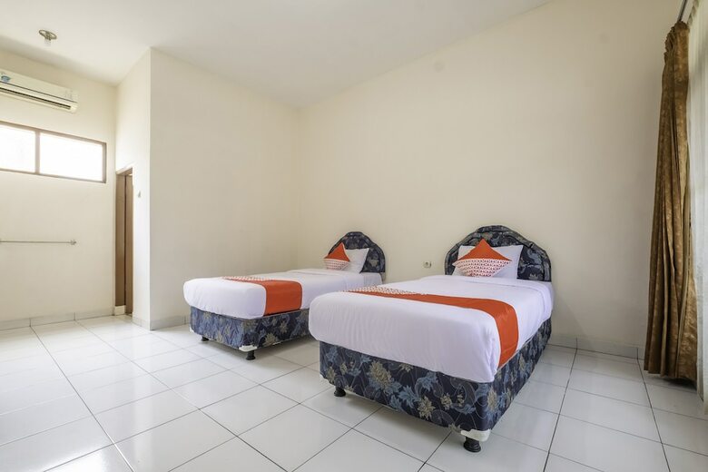 Oyo 2346 Hotel Padjadjaran 1