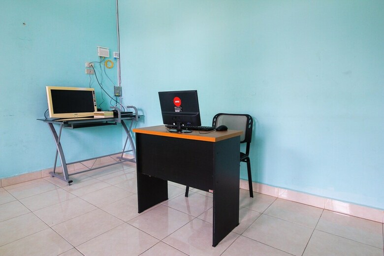 Hotel Oyo 2434 Tiaz 2 Homestay