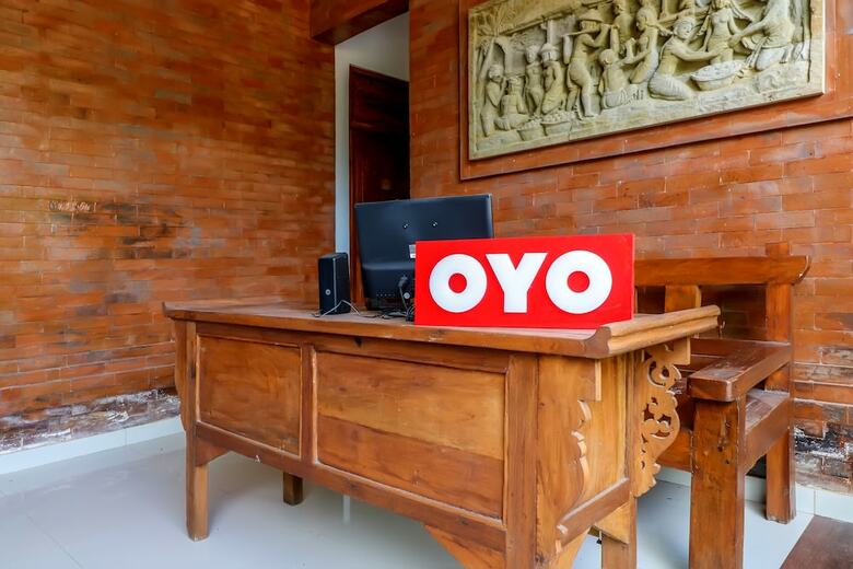 Hotel Oyo 2607 Men Bebas Residence