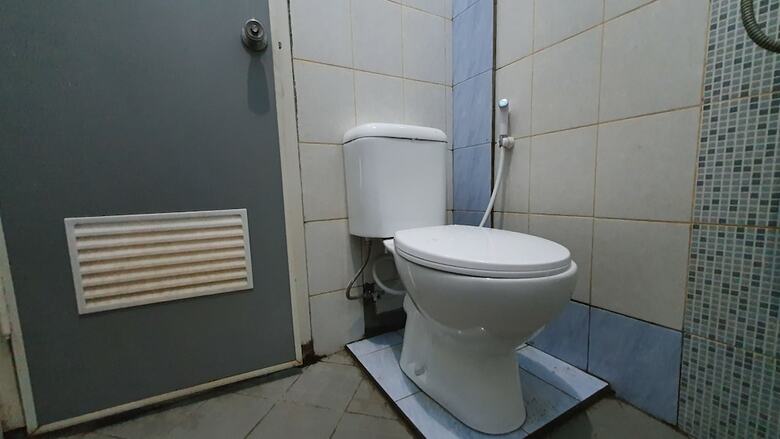 Hotel Oyo 2302 Blue House Costel