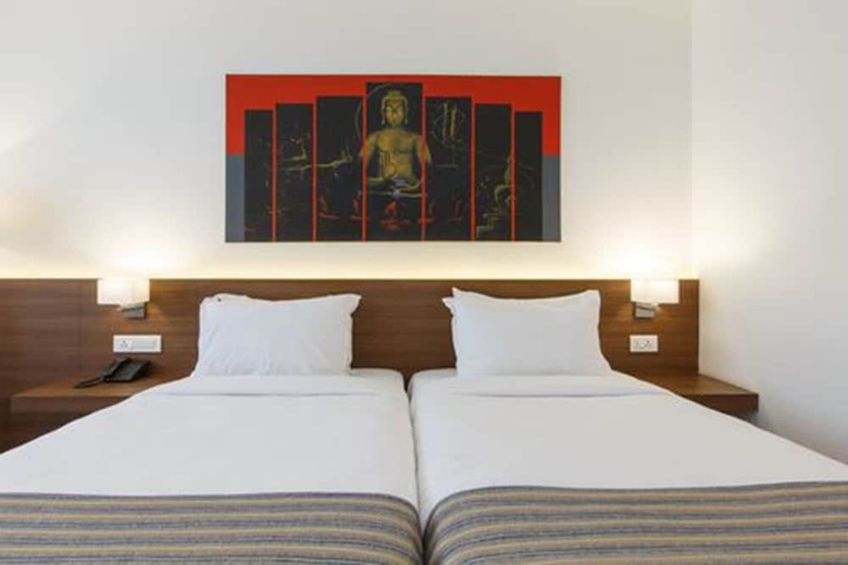 Hotel Ambassador By Ace Hotels