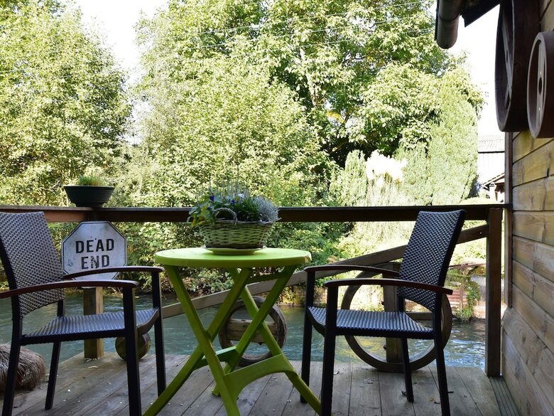 Exotic Holiday Home In Rue de Vitz With Garden