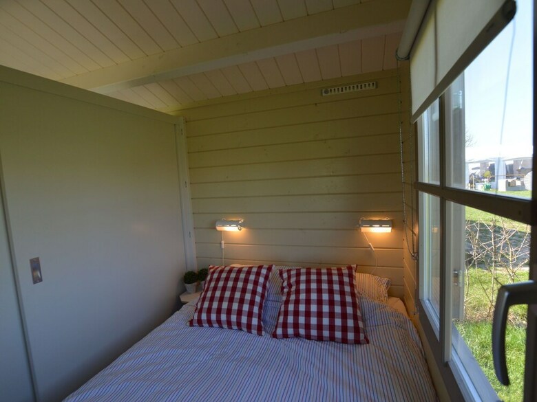 Cosy Chalet At Small-scale Campsite Near Biesbosch Area