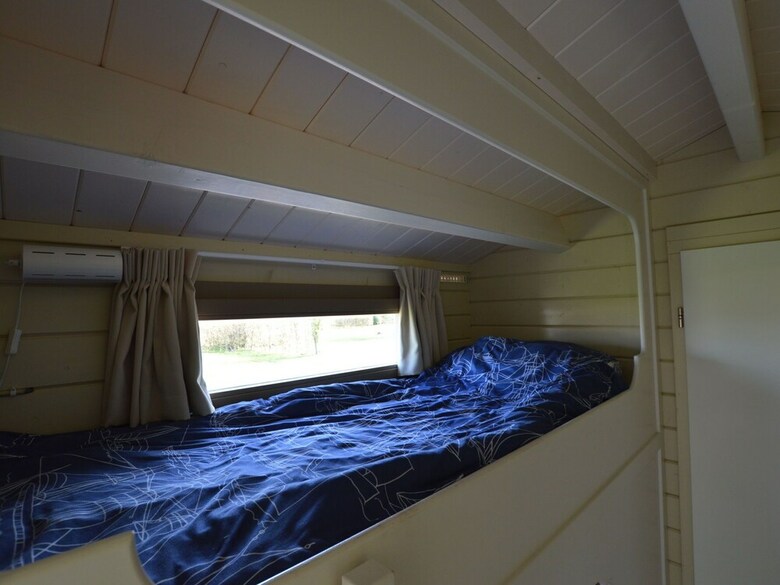 Cosy Chalet At Small-scale Campsite Near Biesbosch Area