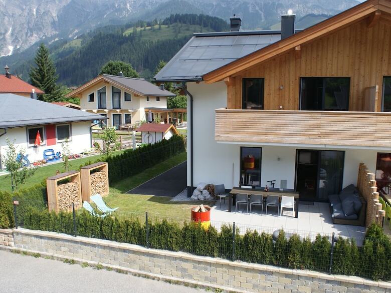 Luxury Holiday Home With Garden In Leogang