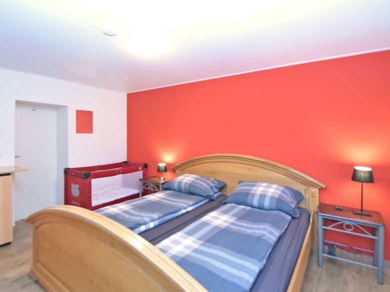 Spacious Apartment In Ober-waroldern With Sauna