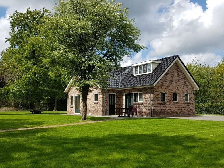 Comfortable Holiday Home In Lieveren Drenthe With Terrace