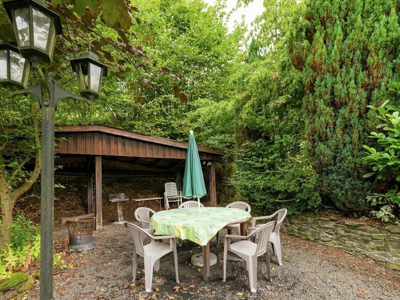 Sympathic Chalet Not Far From La Roche En Ardennes