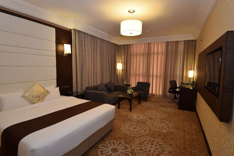 Salsabil Hotel By Warwick Al Corniche