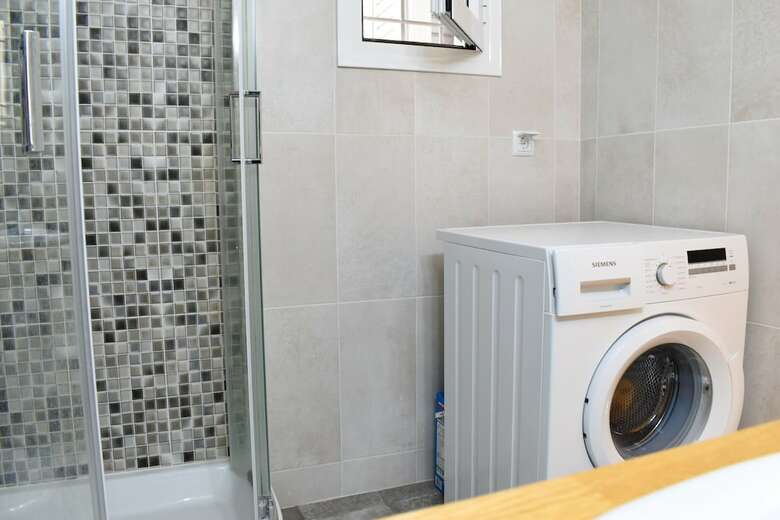 Apartamentos Modern, Spacious Flat Near The City Center
