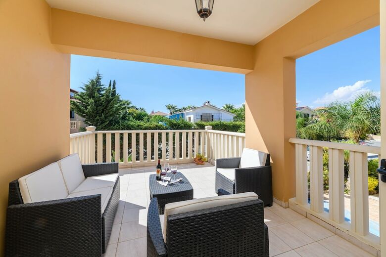 Nefeli Larnaca Beach Villa