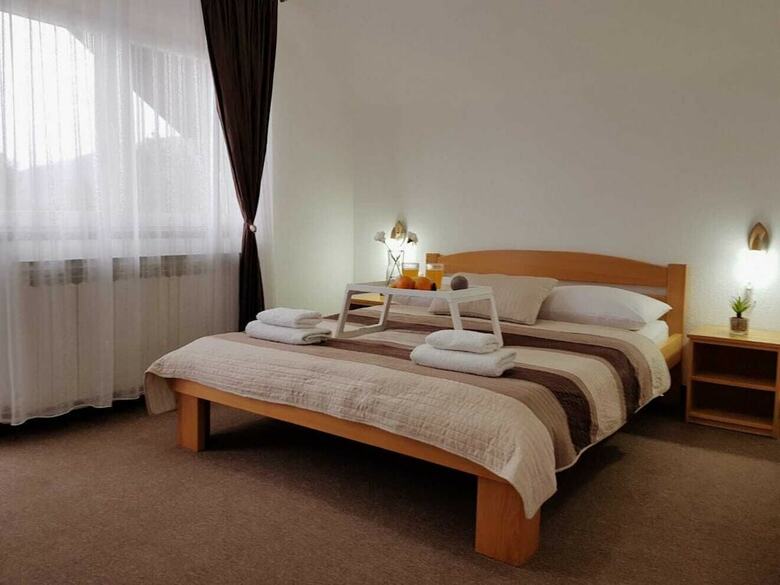 Hotel Guest House Kova?evi?