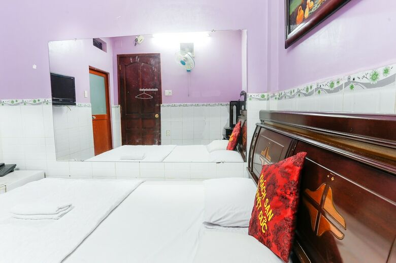 Spot On 905 Nguyet Duc Hotel
