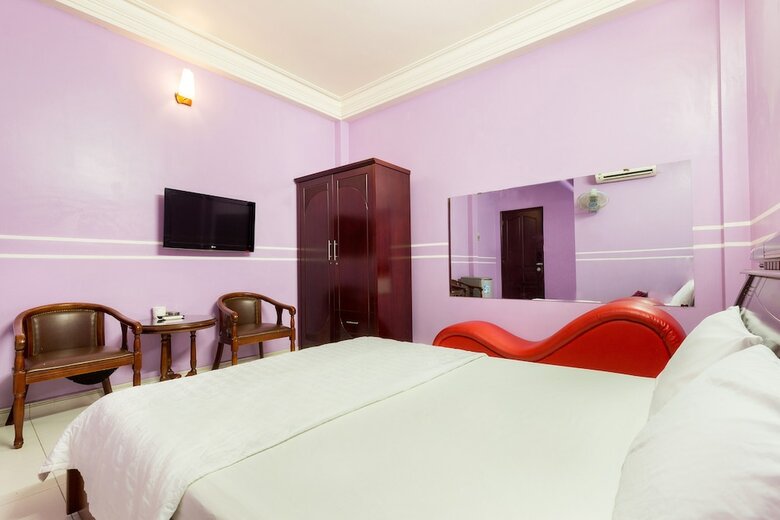 Spot On 905 Nguyet Duc Hotel