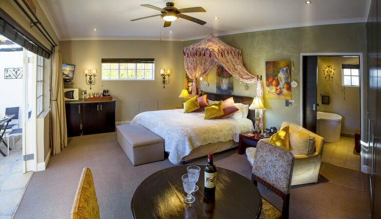 Hotel Forest Hall Guest House
