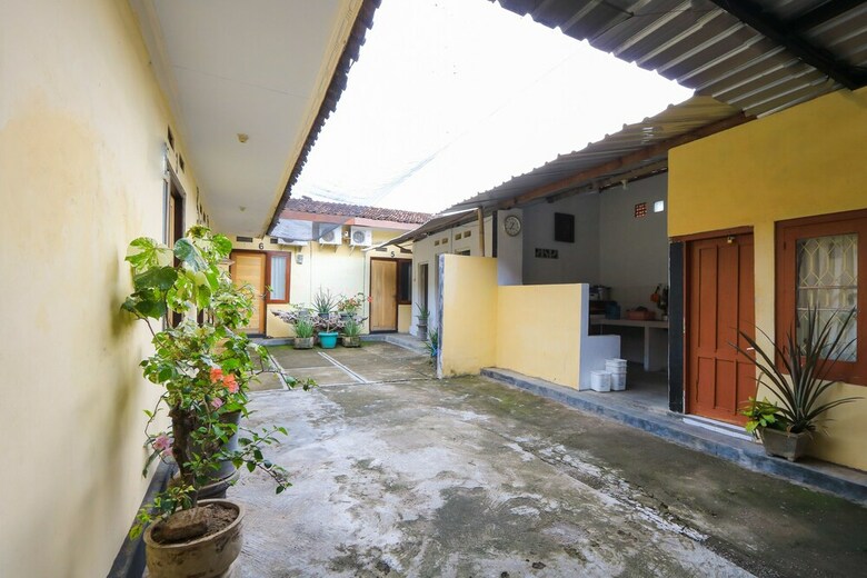 Hostal Spot On 2497 Pesona Guest House