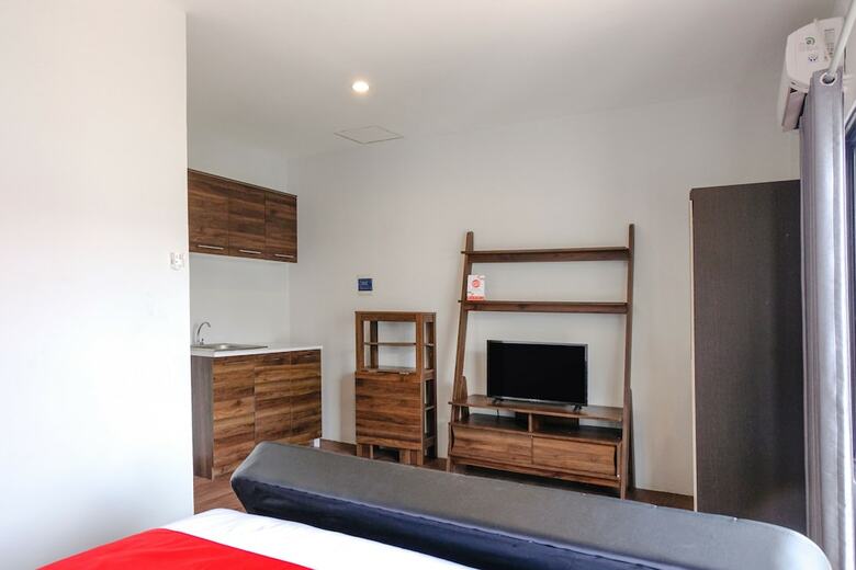 Hostal Oyo 1352 Jember Town Square Residence