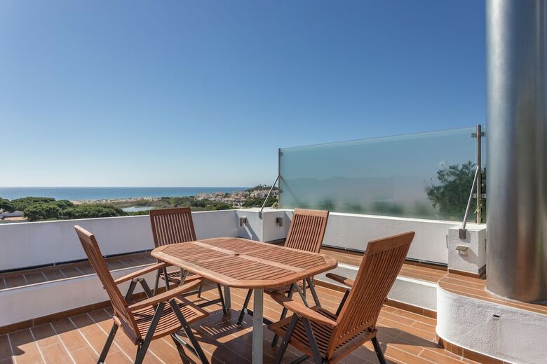 Atlantic Apartment