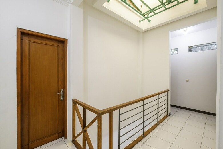 Hotel Oyo 2728 Sinulingga Residence