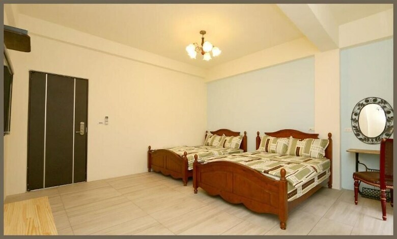 Hotel George Garden Homestay