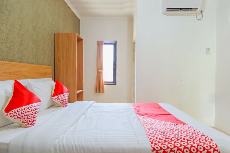 Hostal Assirot Residence