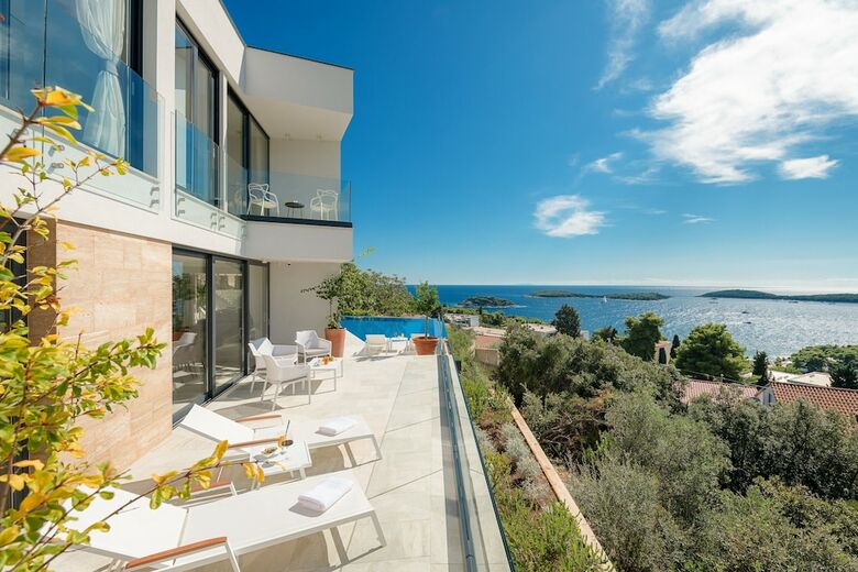 Luxury Villa Princess Of Hvar With Pool