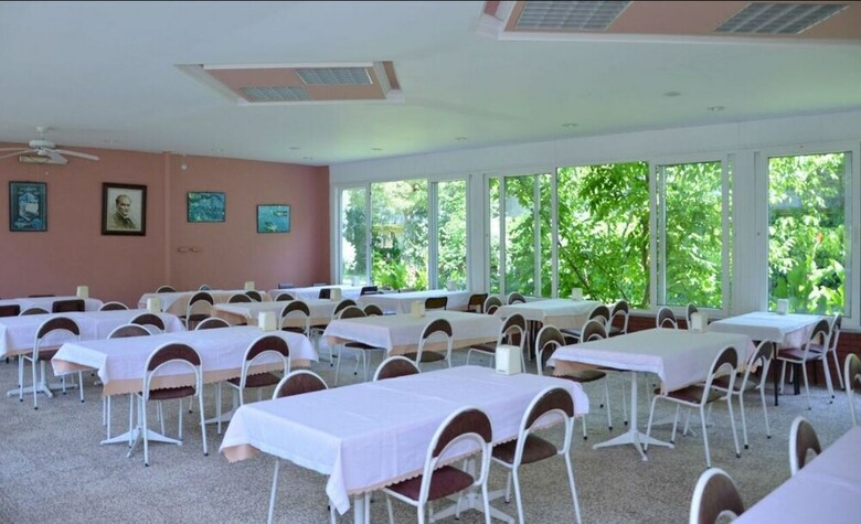 Cizenel Hotel