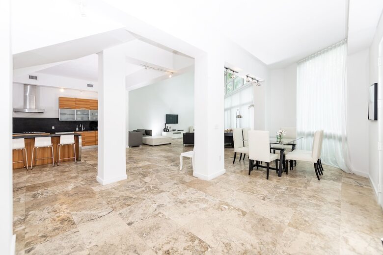 2228 Park 1
