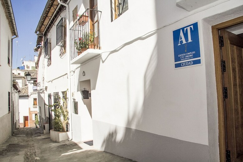 Apartamentos Alhambra Dreams Granada