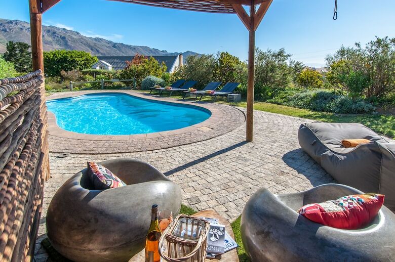Hotel Wind-rose Guest House
