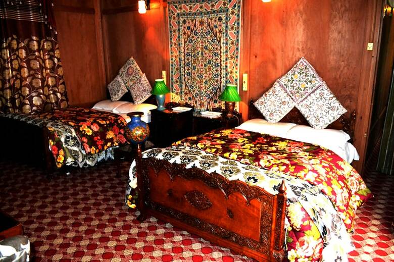 Swan Group Of Houseboats