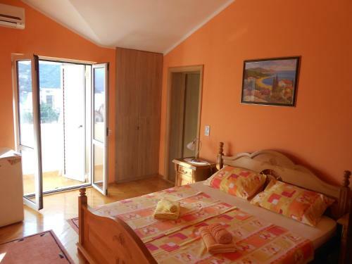 Hostal Lorena Rooms