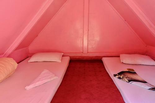 Hotel At The End Of The Universe