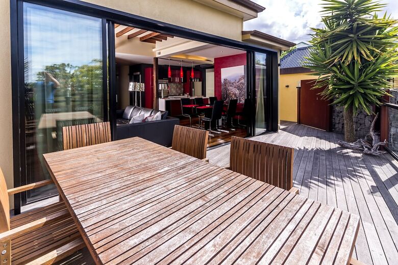 Corinda Contemporary