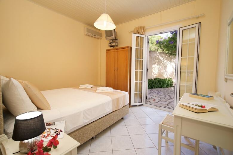 Hotel Studios Vrionis Panoramic Sunset