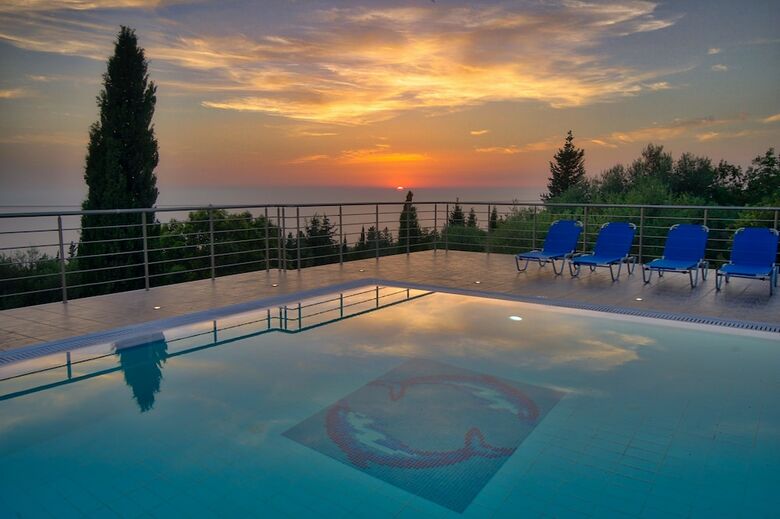 Hotel Studios Vrionis Panoramic Sunset