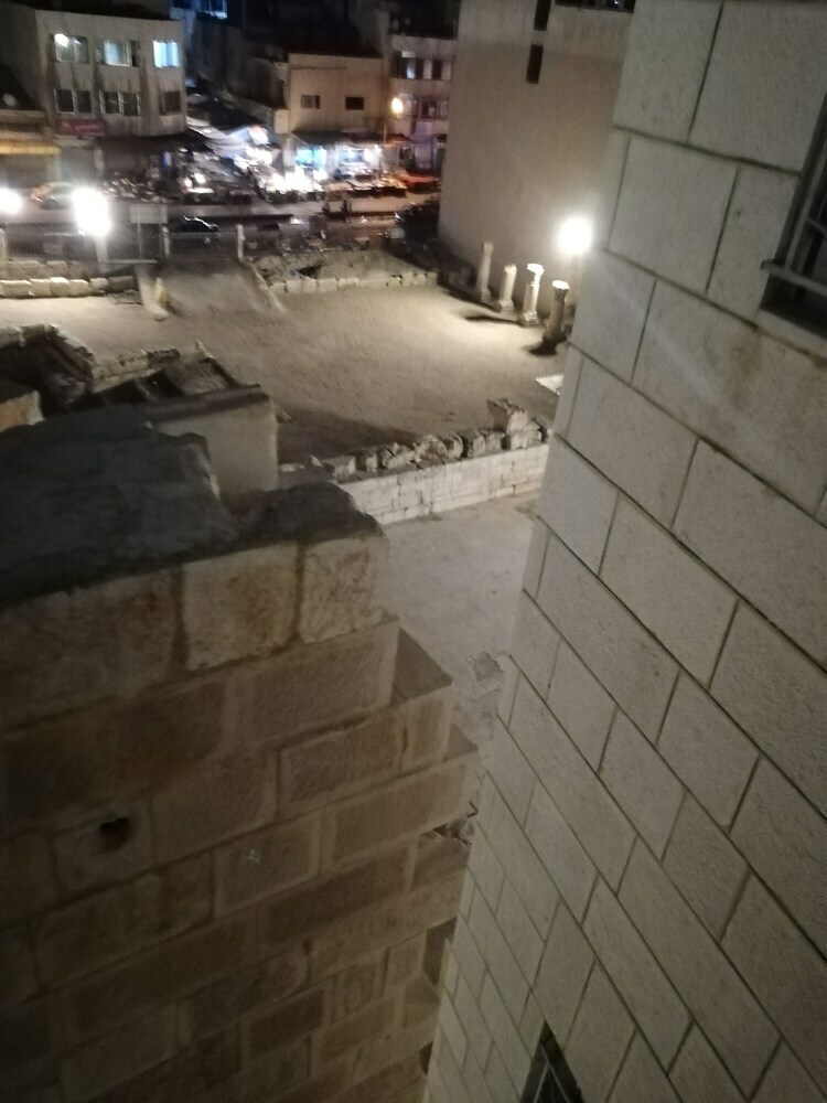Al-houriat Hotel