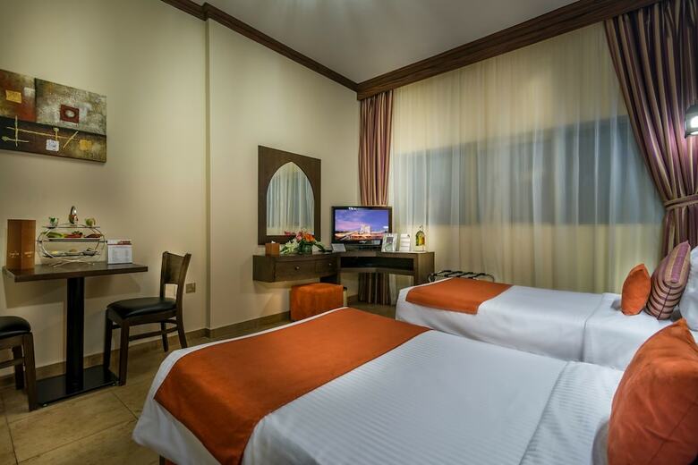 Aparthotel First Central Hotel Suites