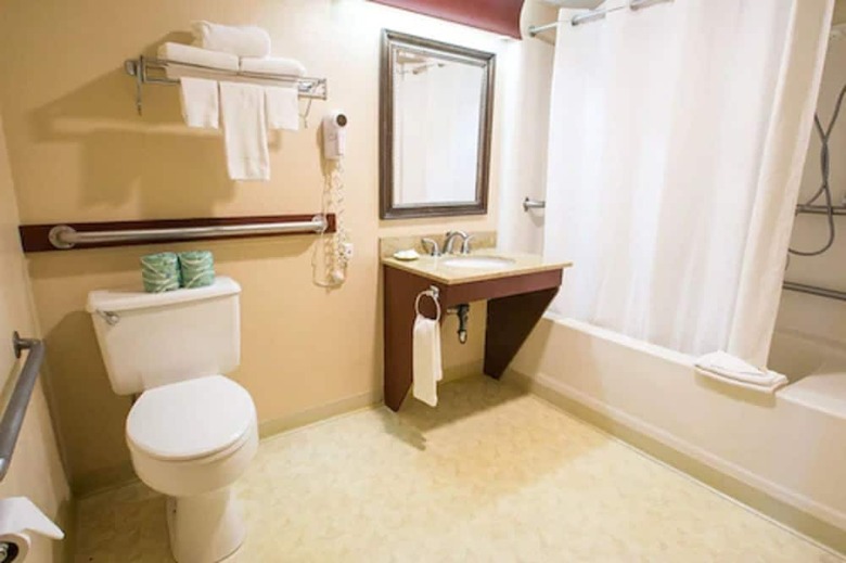 Hotel Tidewater Inn