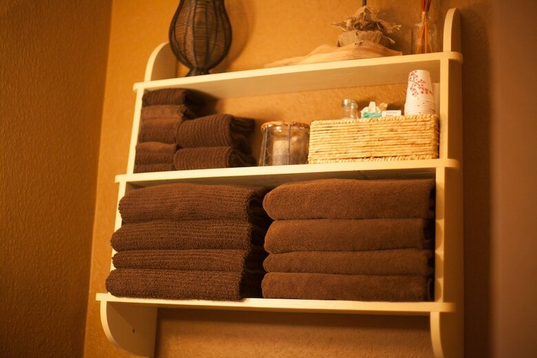 Bed & Breakfast Kara's Kottages @ W. Main St
